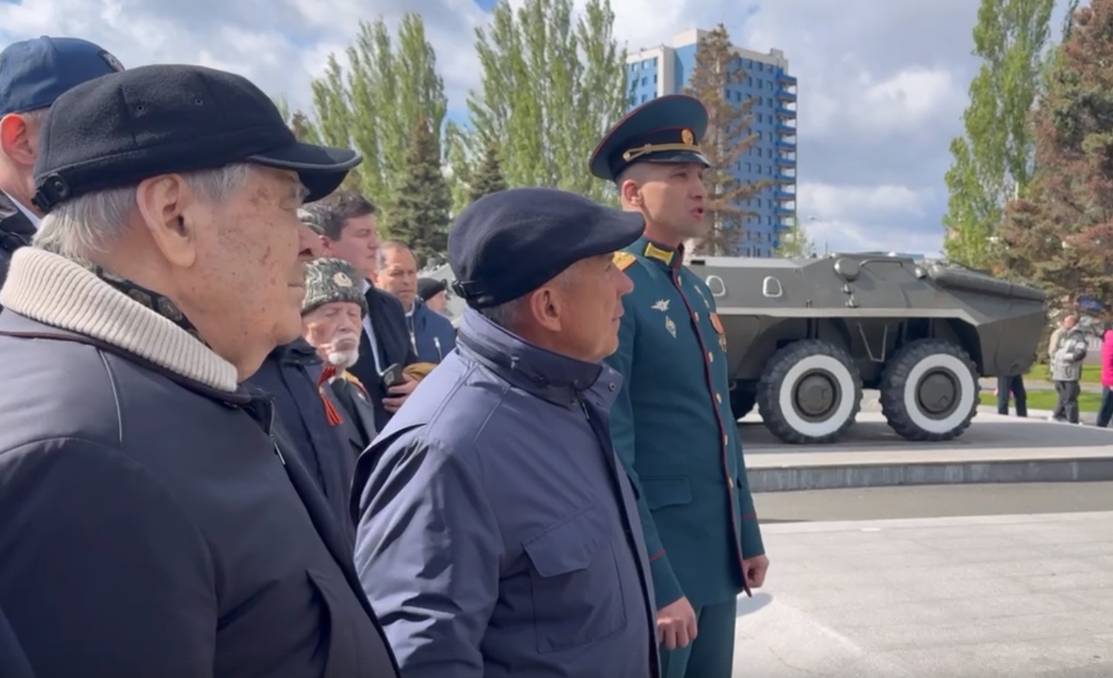 Расим Баксиков провел экскурсию для Минниханова и Шаймиева в парке Победы