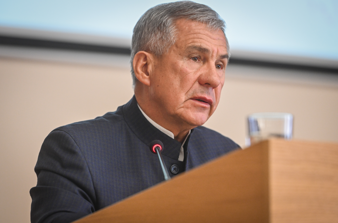 Минниханов поблагодарил всех задействованных в праздничных мероприятиях