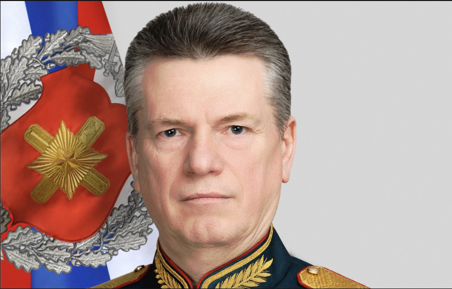 Начальник Главного управления кадров Минобороны обвиняется в получении взятки