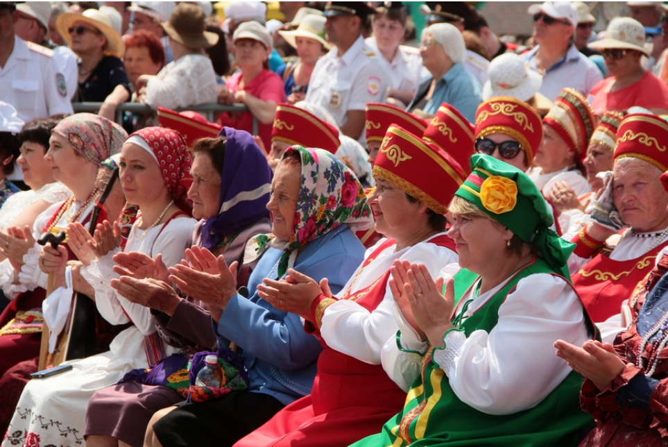 Зрителей «Каравона-2024» в Никольском ждут катание на ладье и настольные игры