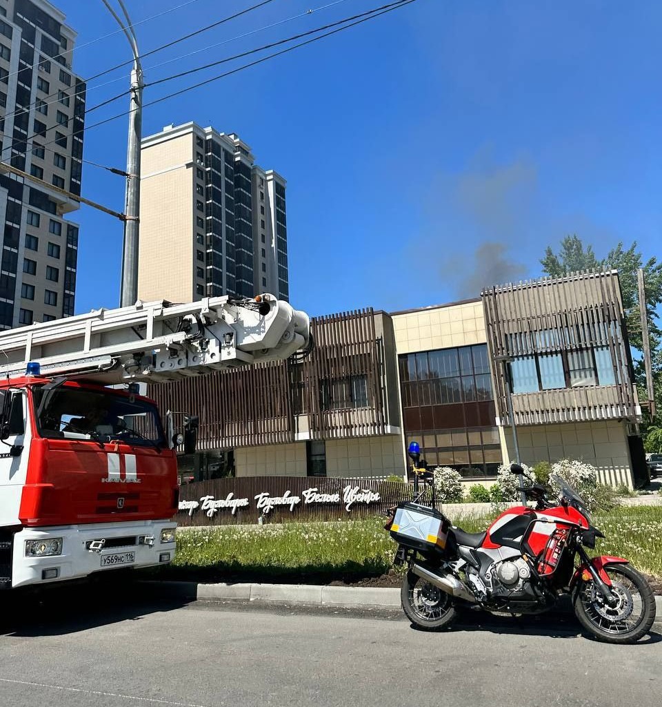 В МЧС объяснили причину возникновения дыма в ресторане на Чистопольской в  Казани