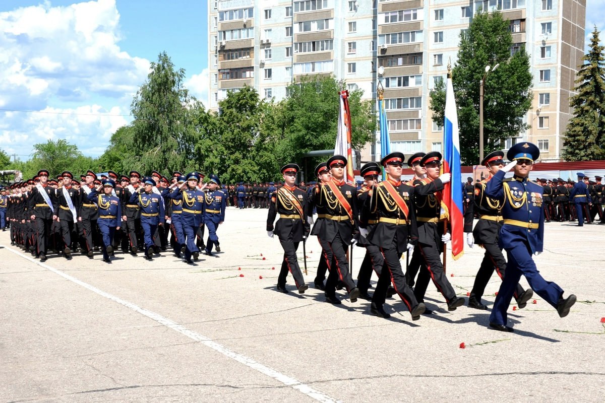 Суворовское училище выплатит экс-воспитаннику из Татарстана полмиллиона  рублей