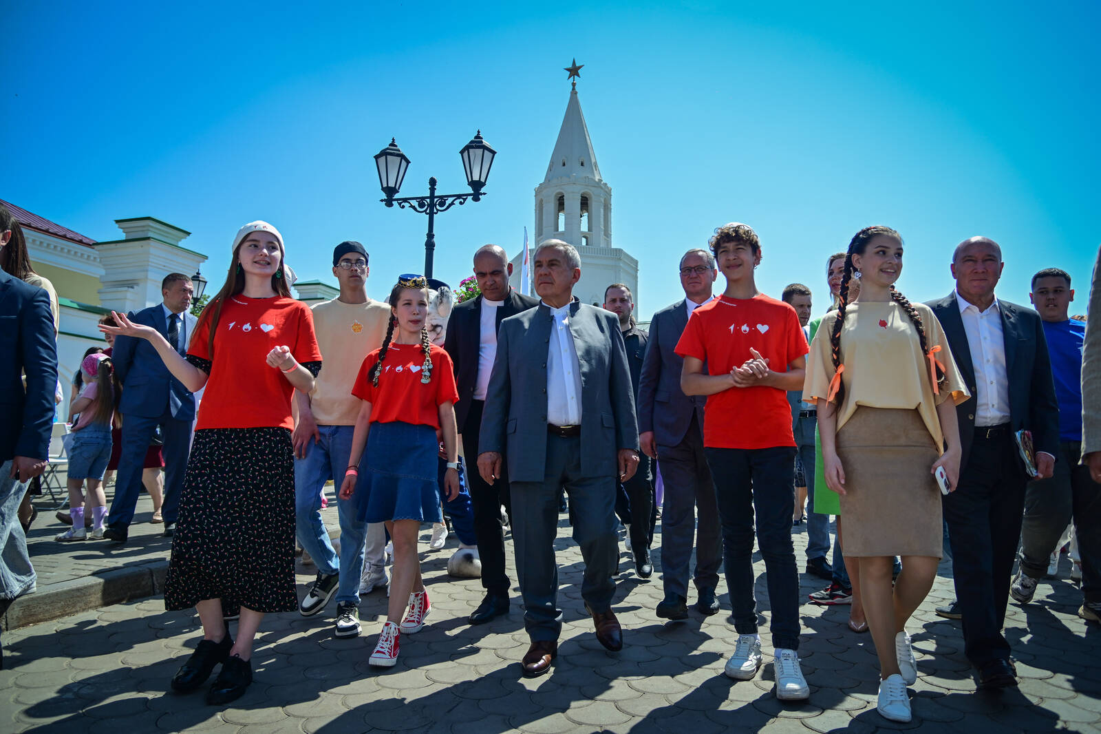 Минниханов посетил в Казанском кремле фестиваль детства «Ялкын фест»