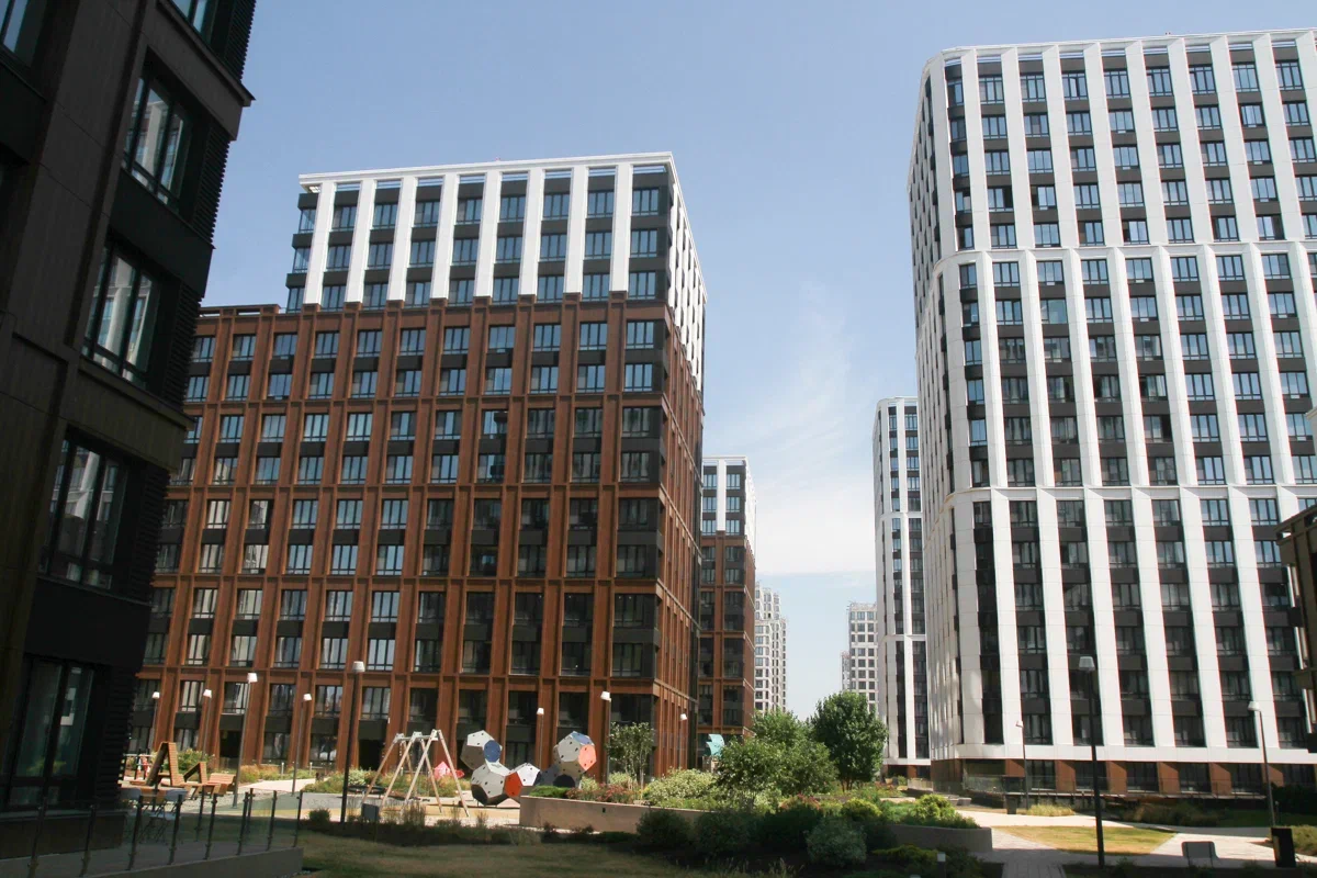 Большинство россиян считает, что детям нужно помогать с покупкой жилья