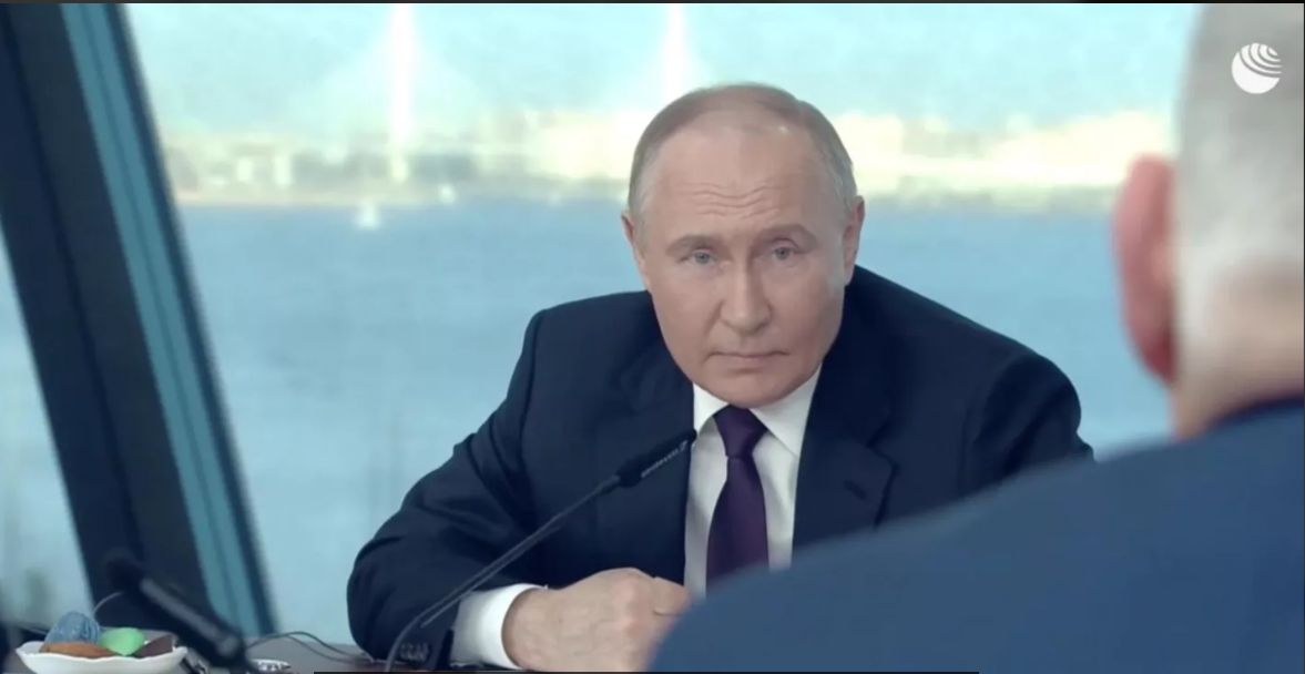 Путин: «Поставки оружия в зону конфликта - это очень серьезный и опасный шаг»