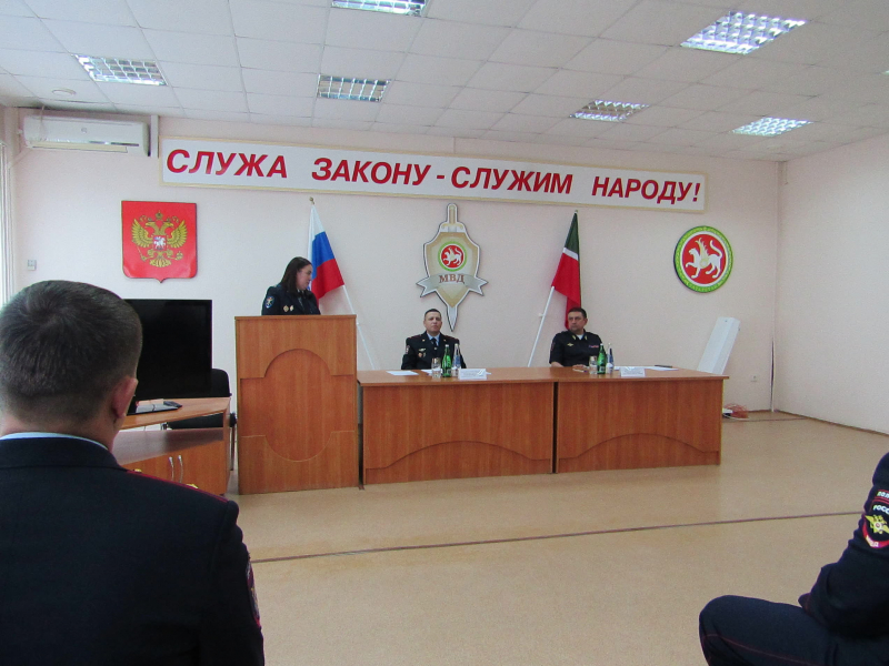 Глава МВД по Татарстану посетил с инспекцией три района республики