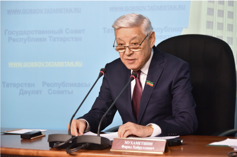 Мухаметшин заявил о необходимости работы с неформалами