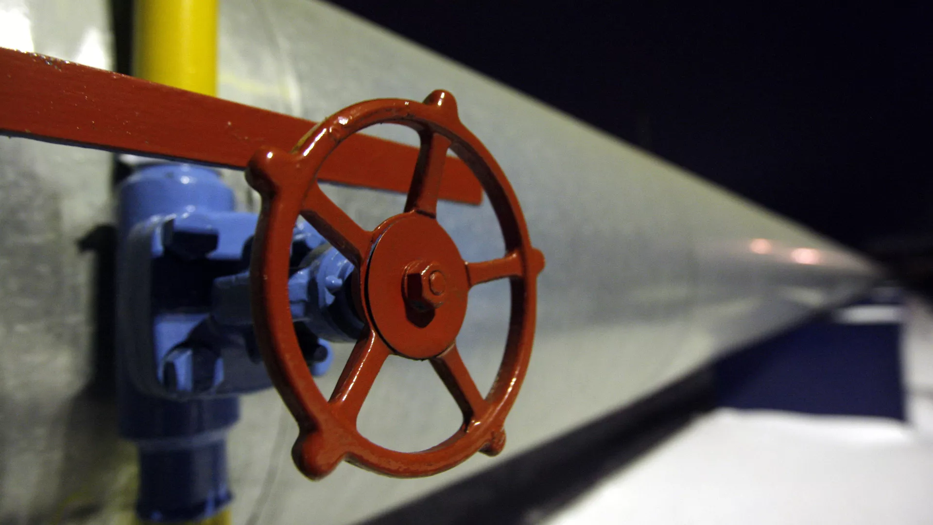 Доходы России от продажи нефти выросли на 50% в мае