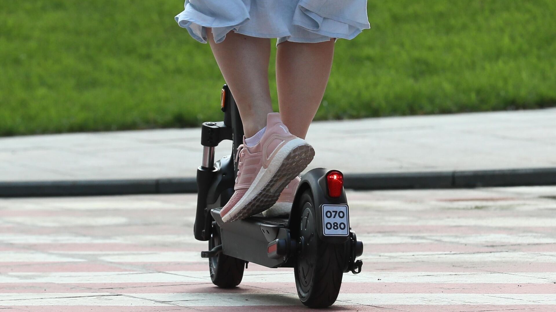 Кикшеринг борется с самокатчиками-подростками