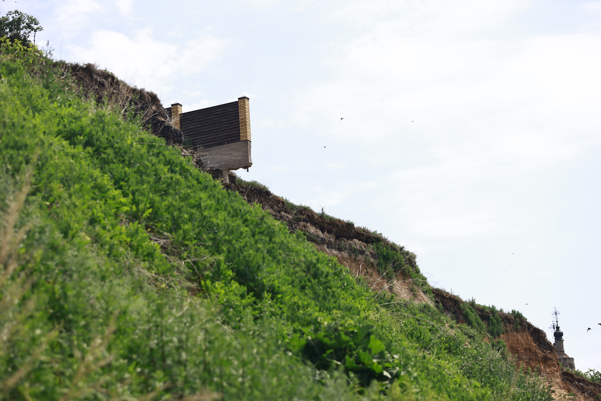 Поселок в Татарстане сползает в Каму