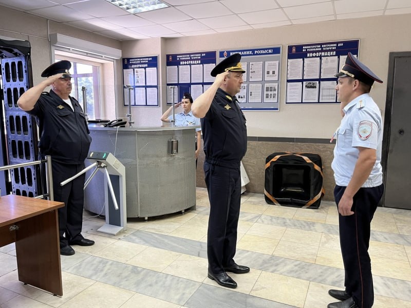 Глава МВД по Татарстану проверил работу районных отделов полиции