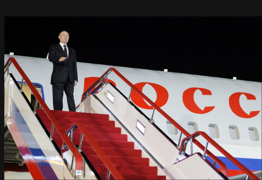 Владимир Путин прибыл во Вьетнам