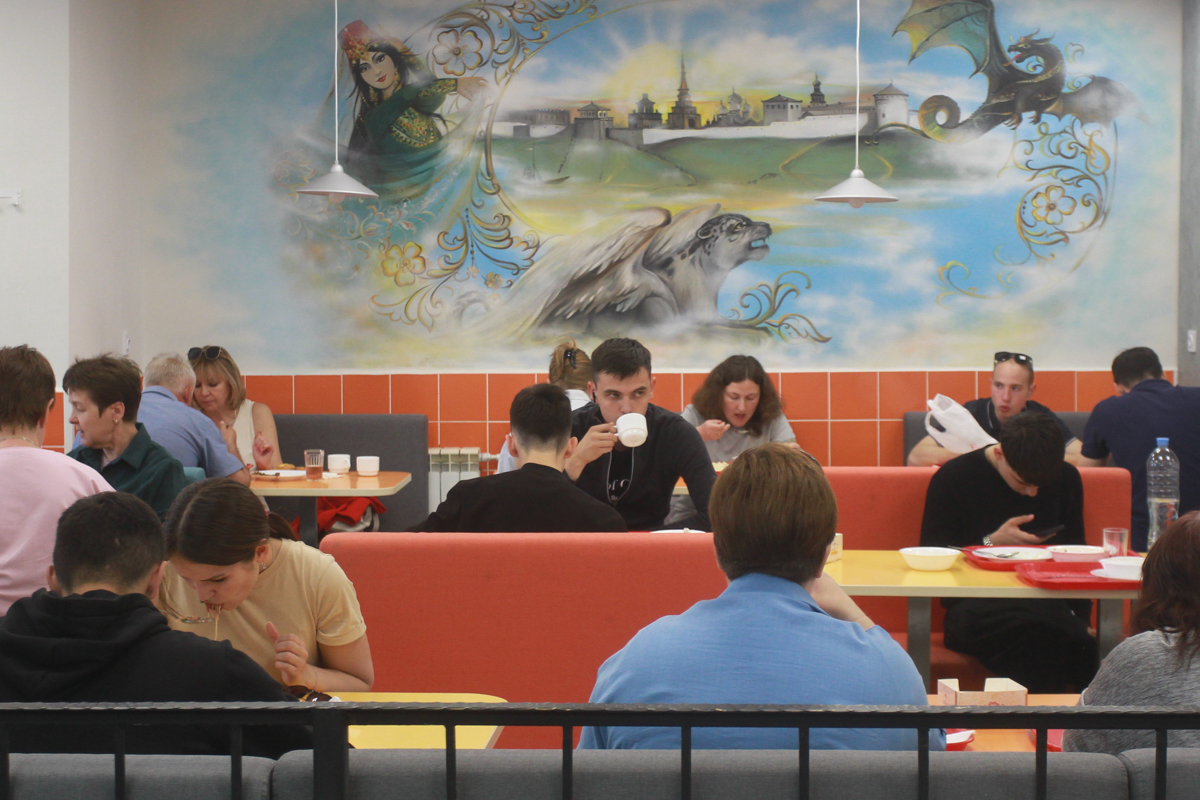 Правительство обяжет общепиты выдавать чеки клиентам