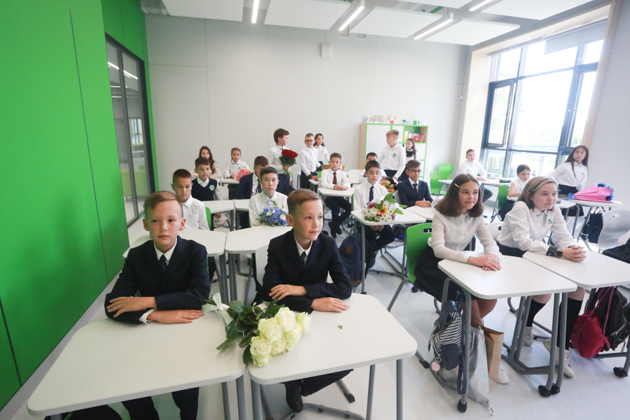 Татарстан попал в топ-3 по числу поданных заявлений в школу онлайн