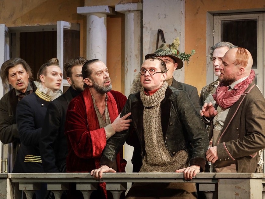 В Казани покажут спектакль «Ревизор» Олега Табакова