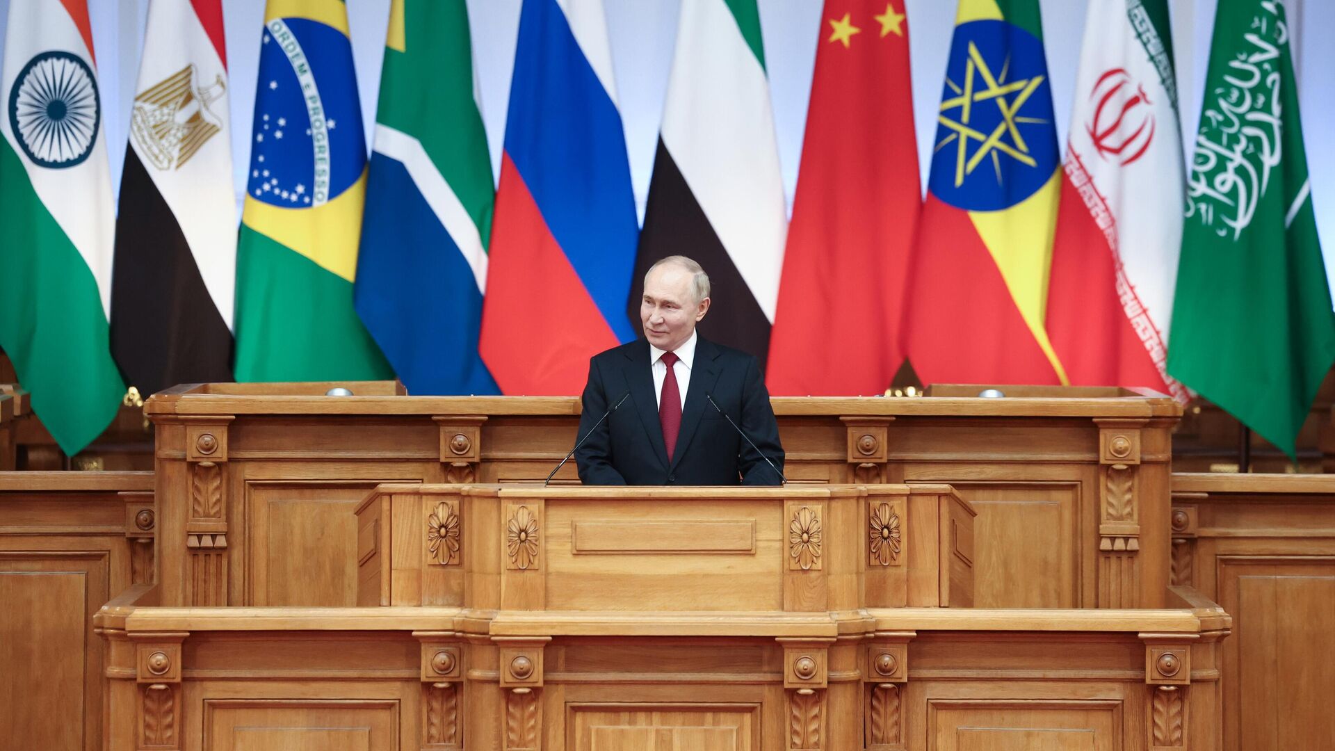 Путин допустил появление парламента БРИКС