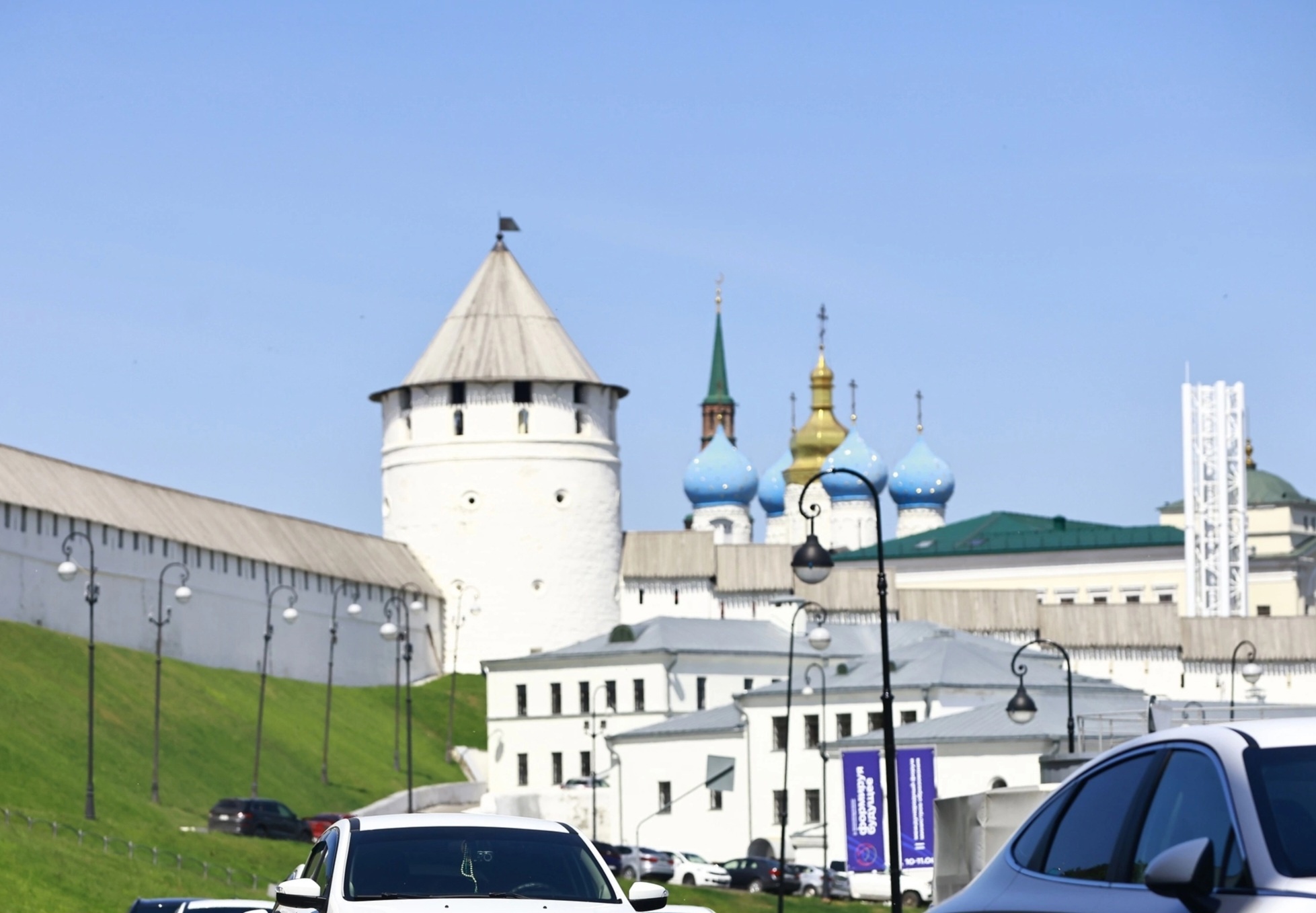 Казанцев пригласили на поэтический вечер в Казанском Кремле