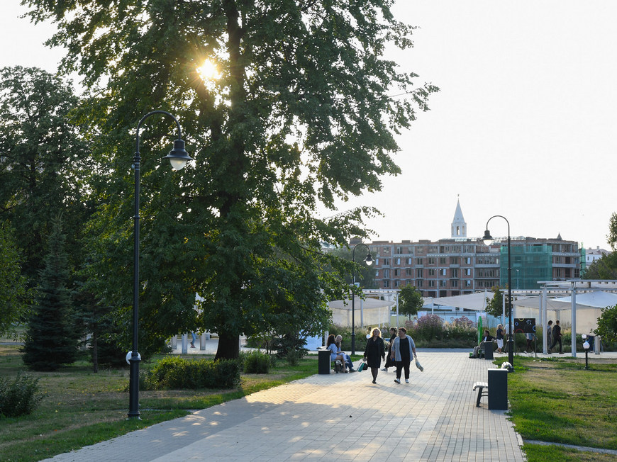 В акции «Казань против рака груди» поучаствовали почти 500 женщин