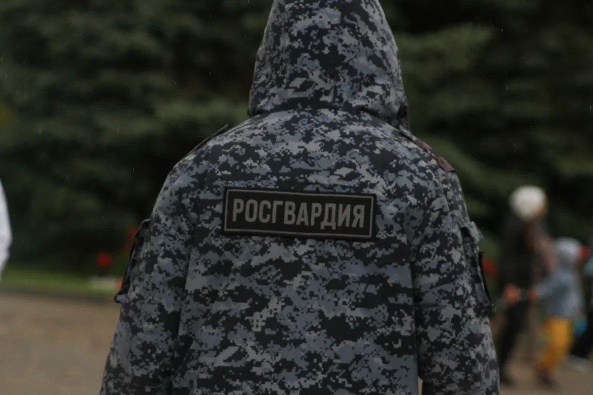 Росгвардейцы в Казани случайно задержали мужчину, находящегося в розыске