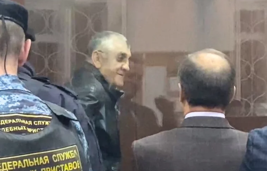 Покончить с собой пытался экс-министр спорта Дагестана в СИЗО в Москве