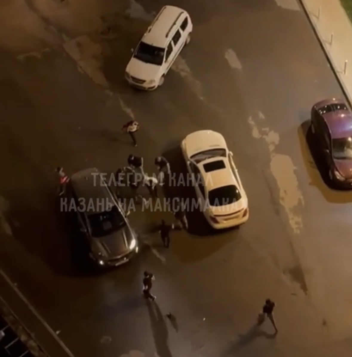 СК завел дело после массовой драки в кафе на Зорге в Казани