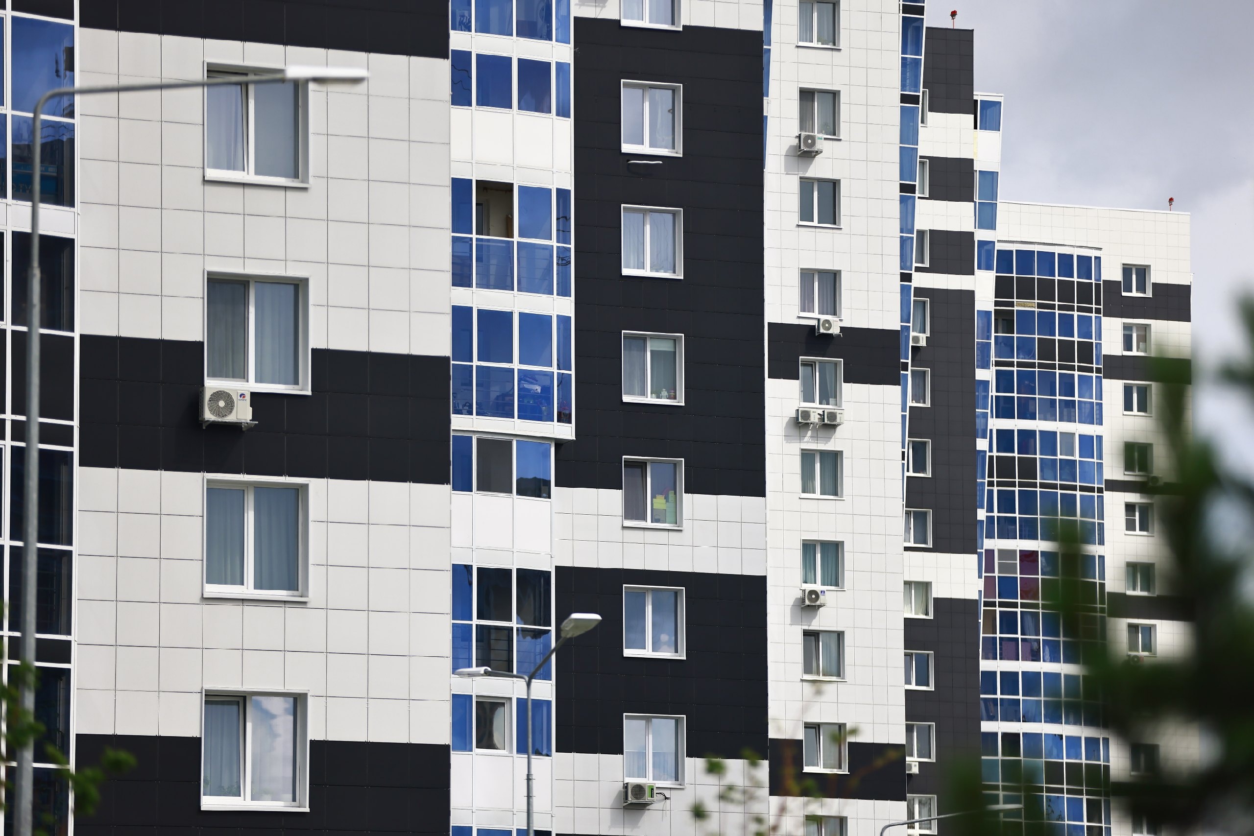 Детям-сиротам в Татарстане достанутся 348 квартир