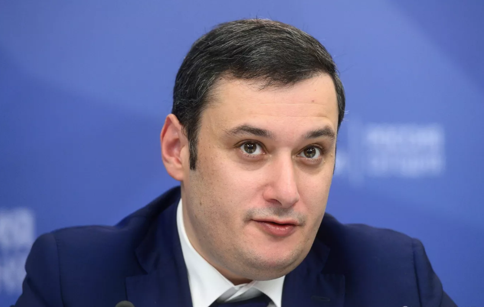 Хинштейн рассказал о попытках убедить жену отказаться от Instagram*