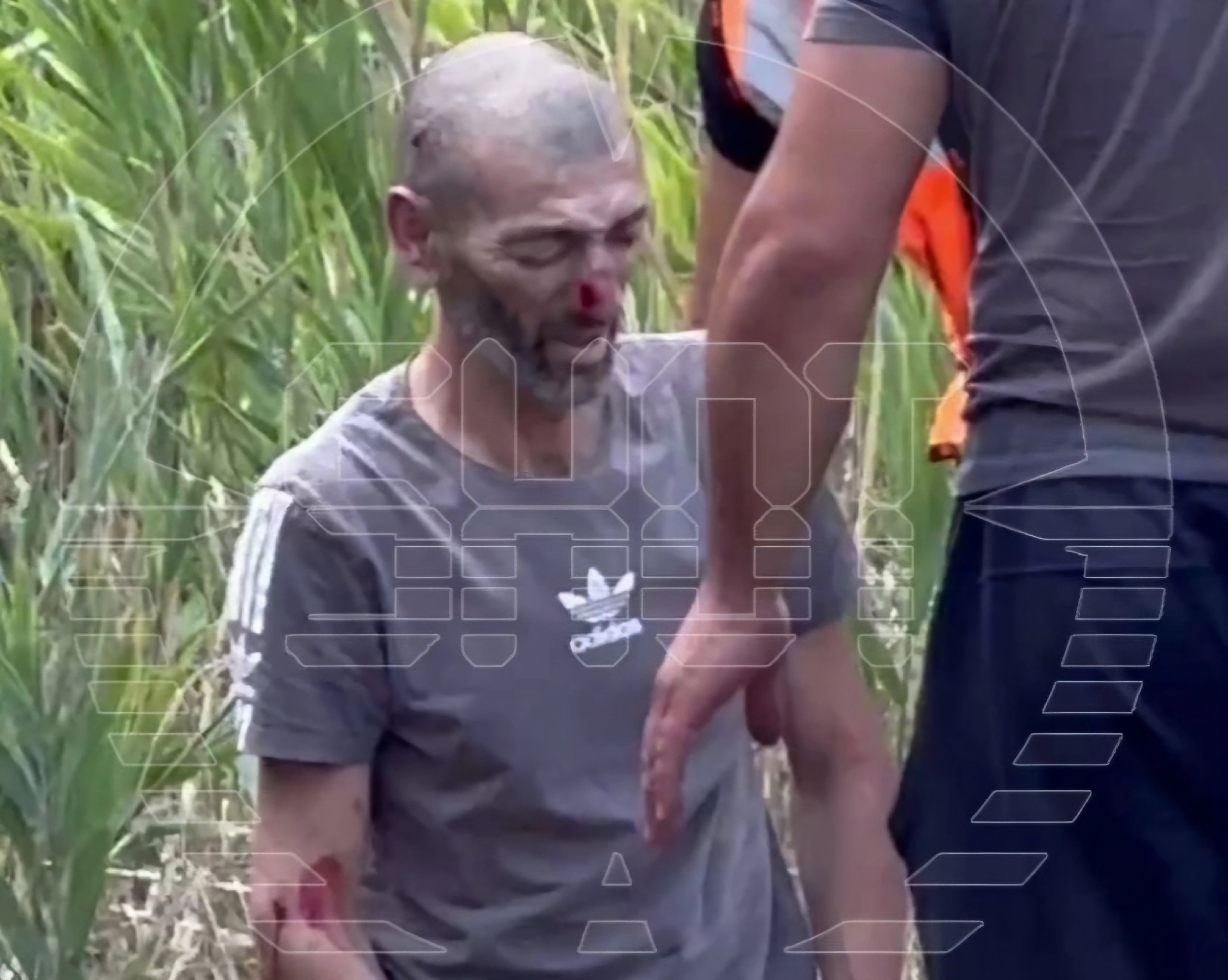 Водитель КАМАЗа, въехавший в поезд Казань — Адлер, остается без сознания