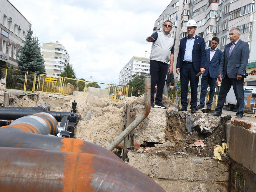 В Казани при подготовке к отопительному сезону заменят 30 километров труб