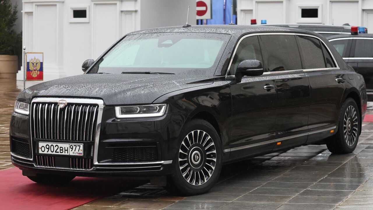 В России запатентовали дизайн дисков для автомобиля «Aurus»