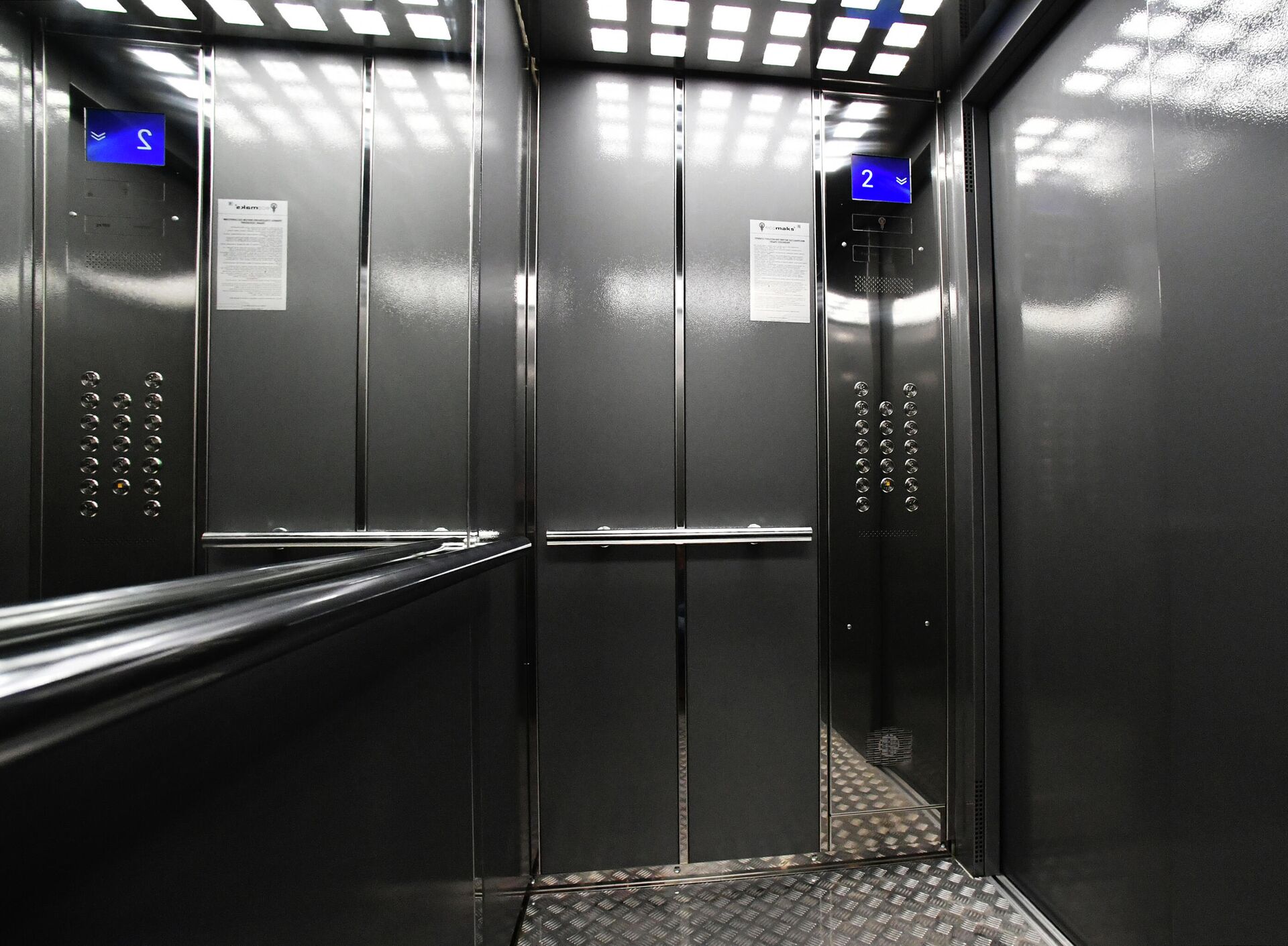 Новые лифты поставят в 53 домах Казани