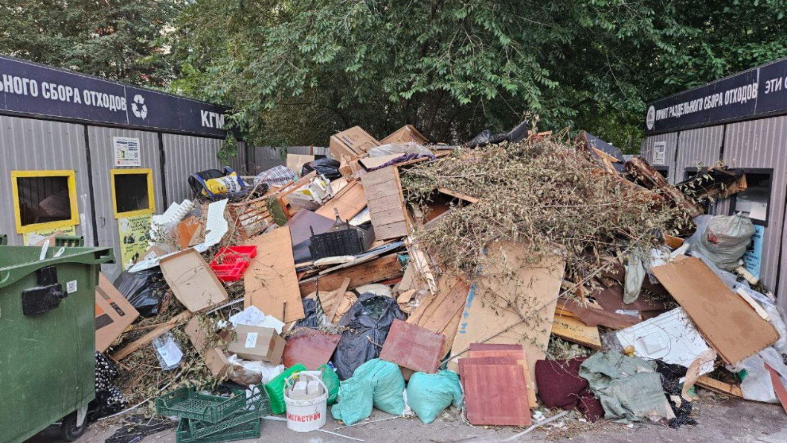 Жилинспекция Татарстана оштрафовала УК и ТСЖ на 179 тысяч рублей из-за мусора