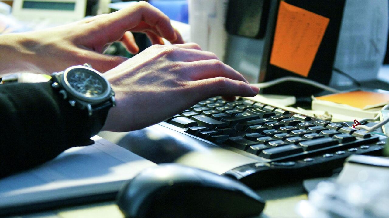 Искусственный интеллект поможет россиянам понять язык чиновников