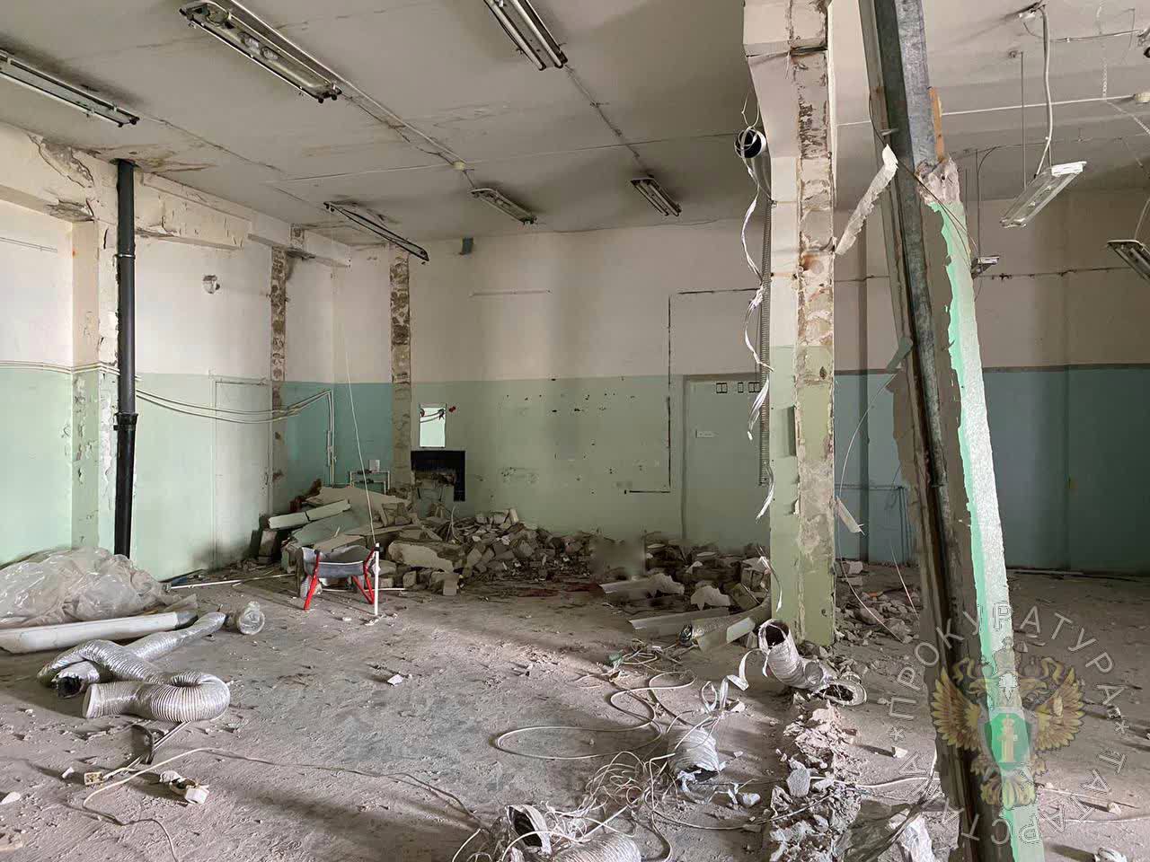 Рабочий, погибший во время обрушения стены в Челнах, сносил ее кувалдой