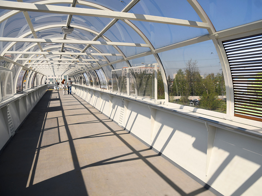 В шести надземных переходах Казани установят новые лифты