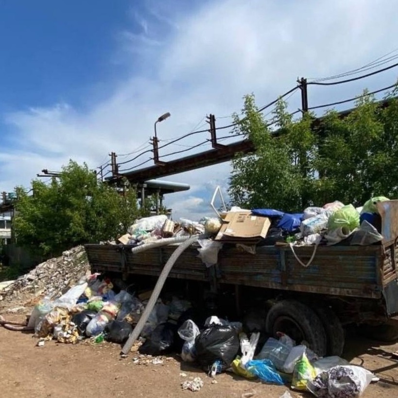 В Татарстане наказали молочную ферму за свалку и розлив отходов