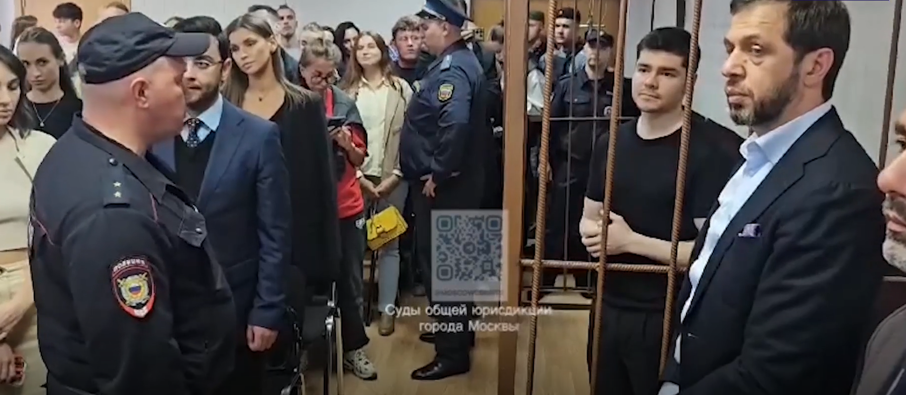 Бизнес-коучу Аязу Шабутдинову продлили арест