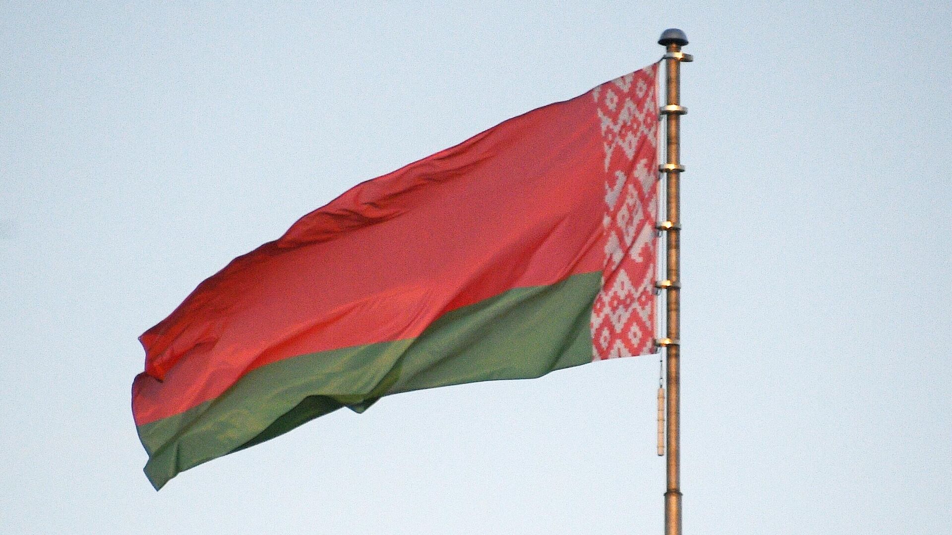 Комика Славу Комиссаренко обвинили в оскорблении Лукашенко
