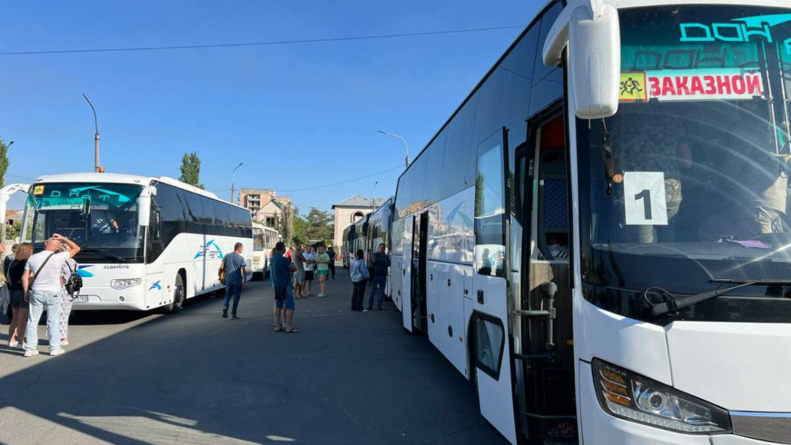 Татарстан отправил вторую смену детей из Лисичанска и Рубежного в Крым