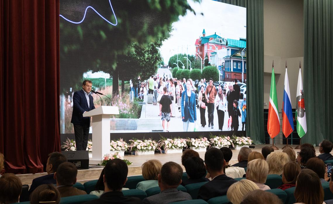 Метшин рассказал о новой цели по питанию детей в сфере образования