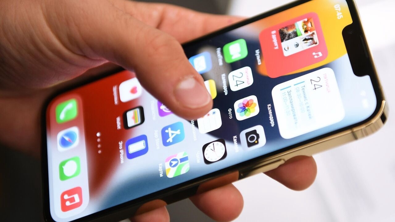Россиянам рассказали, когда в стране подешевеют смартфоны