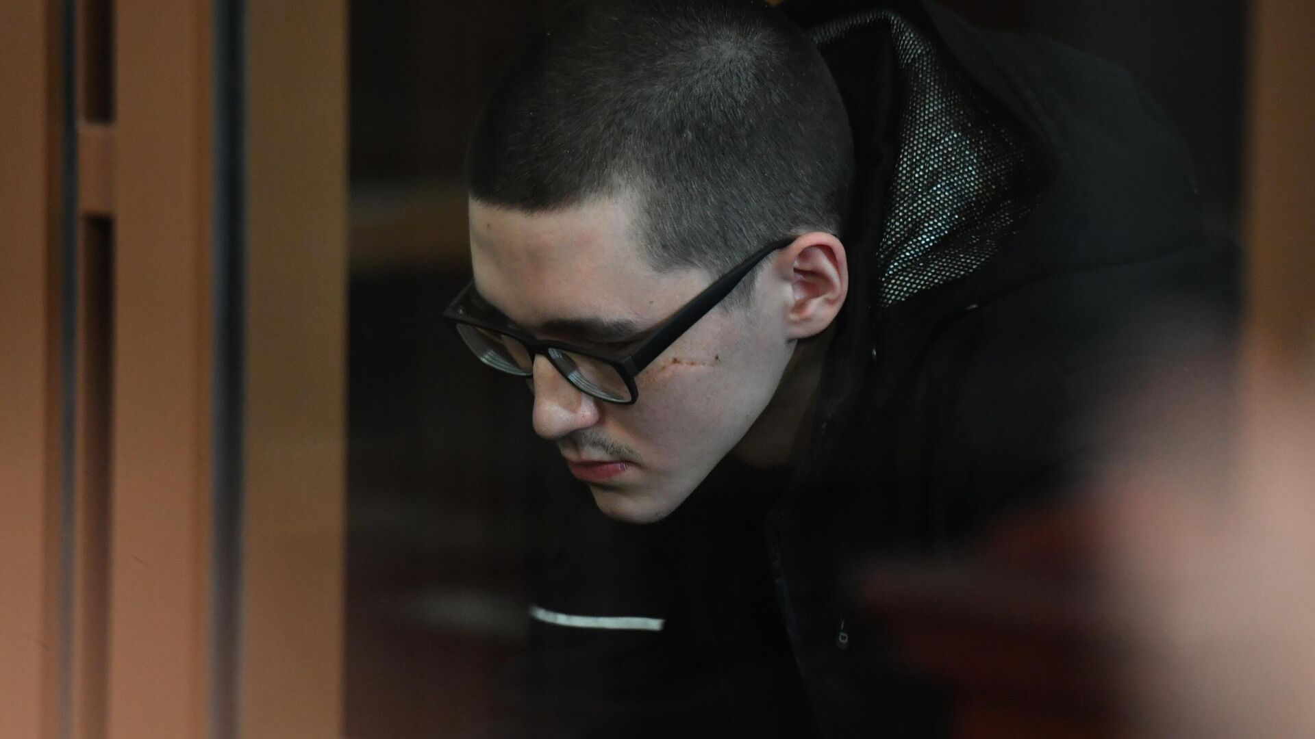 Казанский стрелок Ильназ Галявиев судится за свою квартиру