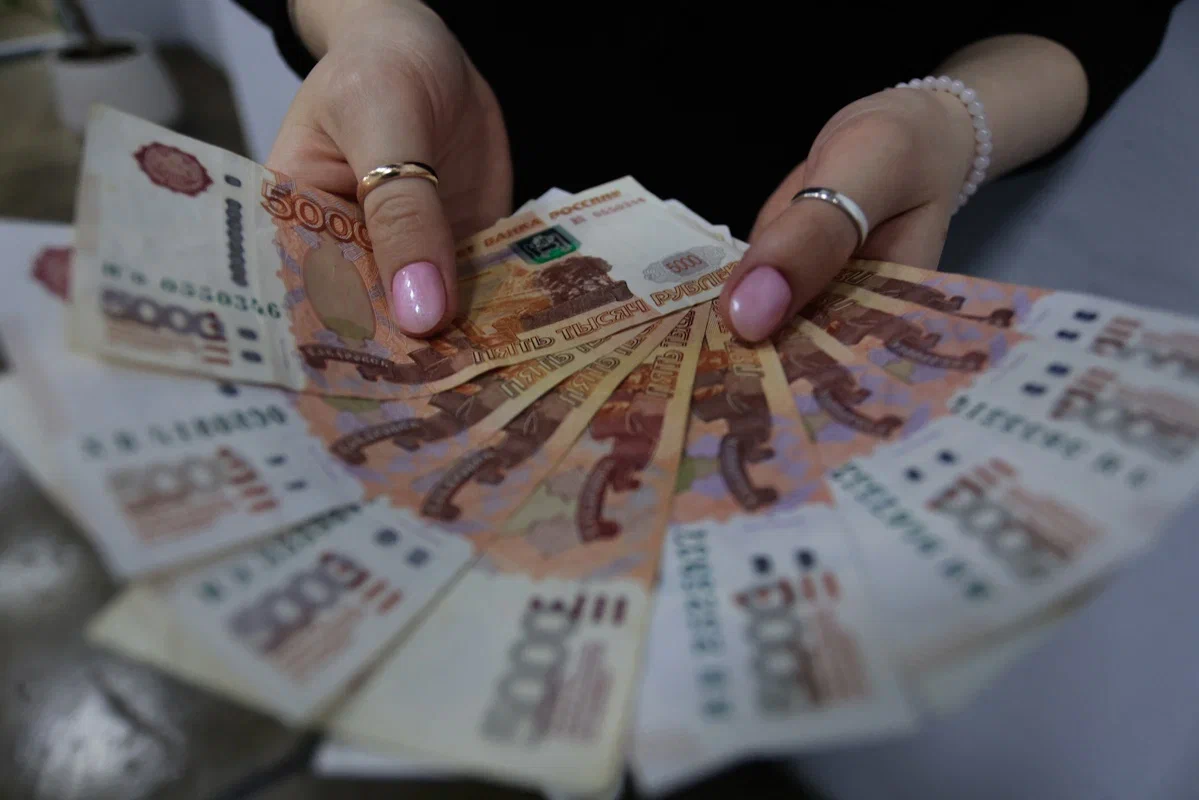 В банках Татарстана россияне хранят свыше 1 триллиона рублей