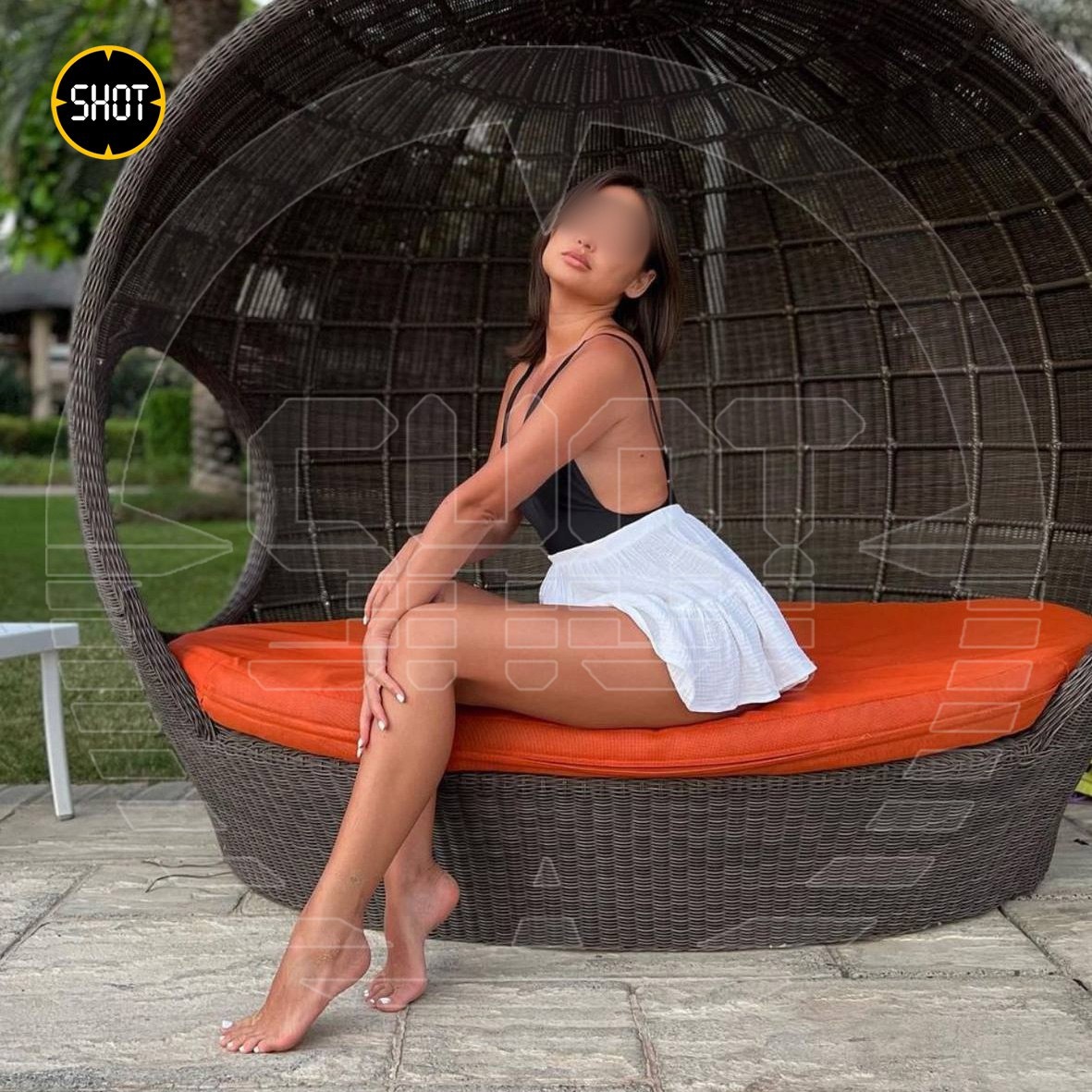 Женщина, в чью квартиру в Саратове врезался дрон, находится в тяжелом состоянии