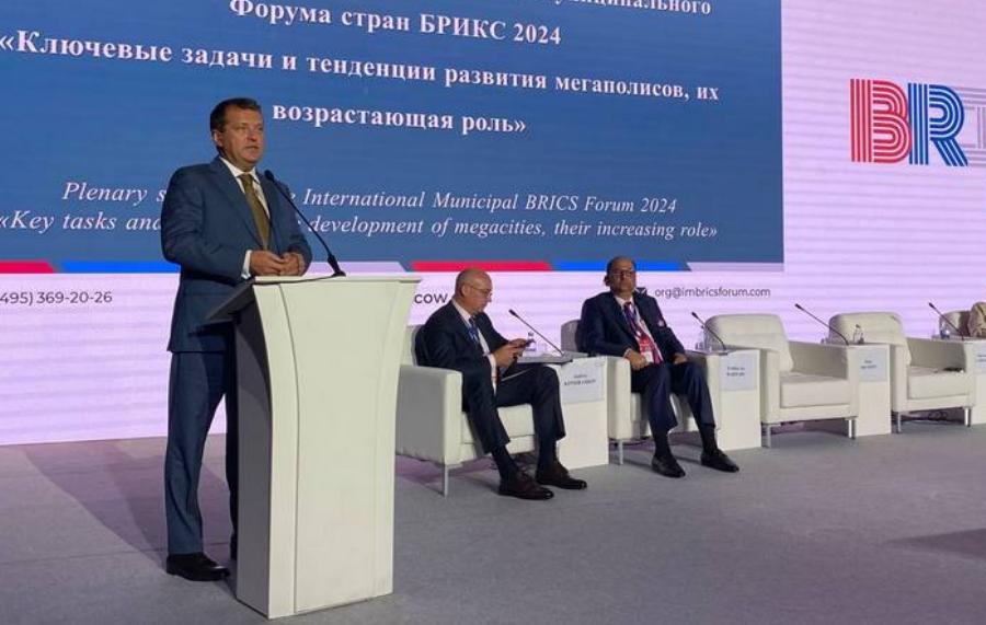 Метшин заявил, что саммит БРИКС посетят 33 делегации с главами государств