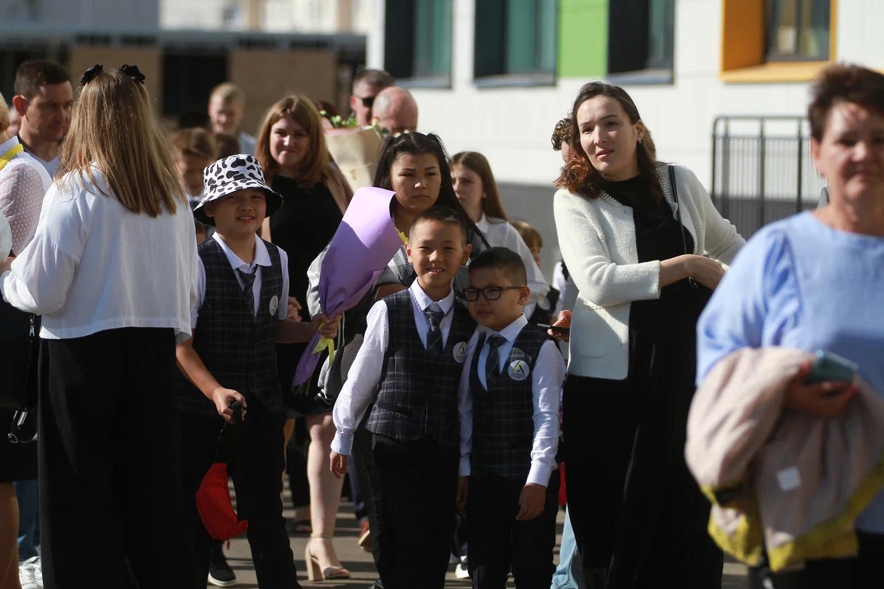 В России предложили дать больше прав «родительским собраниям»