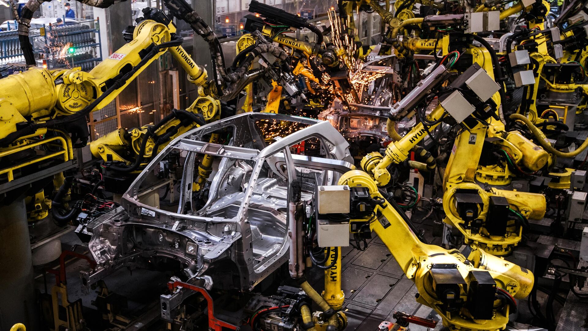 В Казани начнется выпуск роботов-помощников, защищающих от промышленных травм