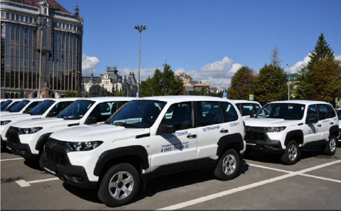 В Татарстане учреждения ветеринарии получили ключи от новых служебных авто