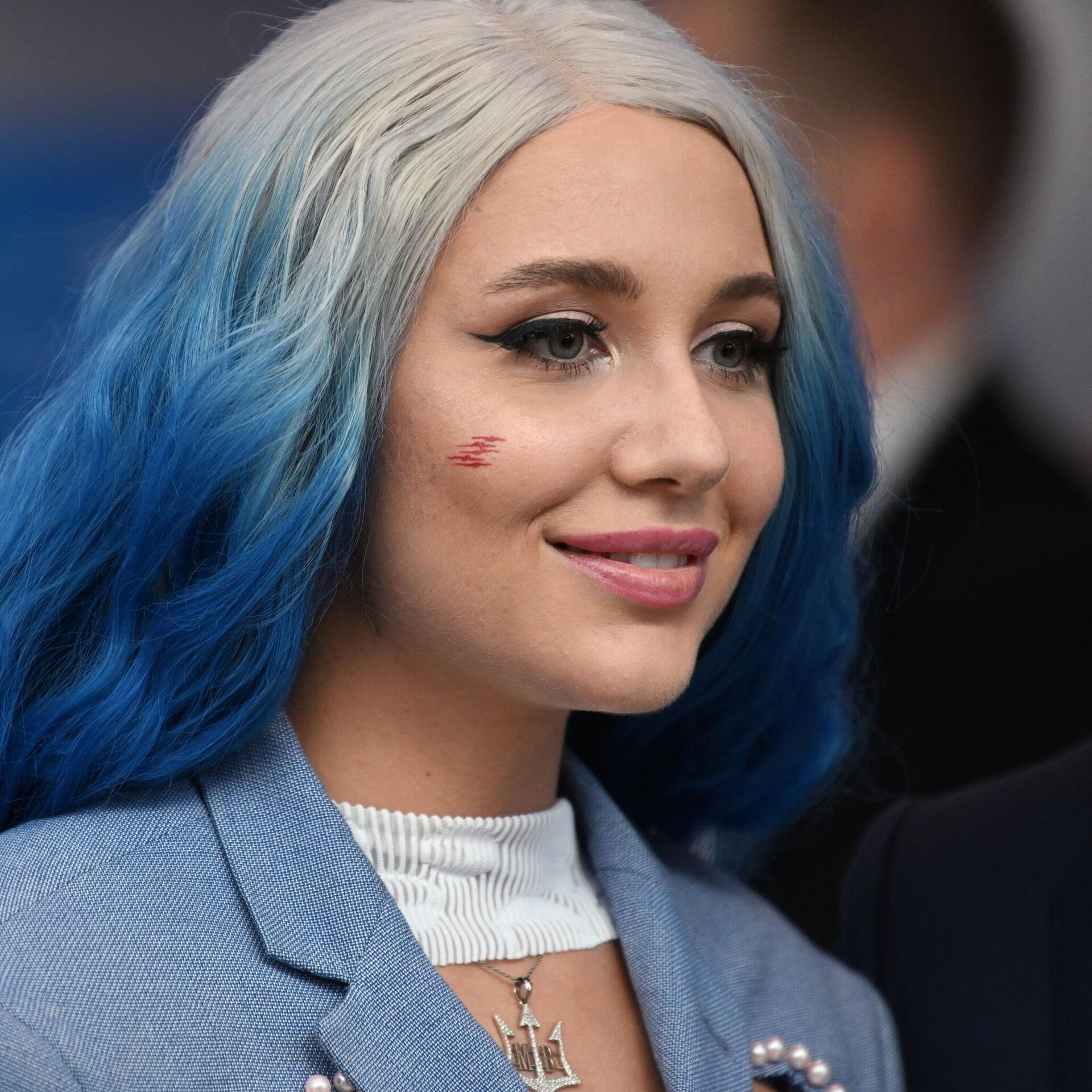 Девочке-квадроберше наймут психолога после шутки певицы MIA BOYKA