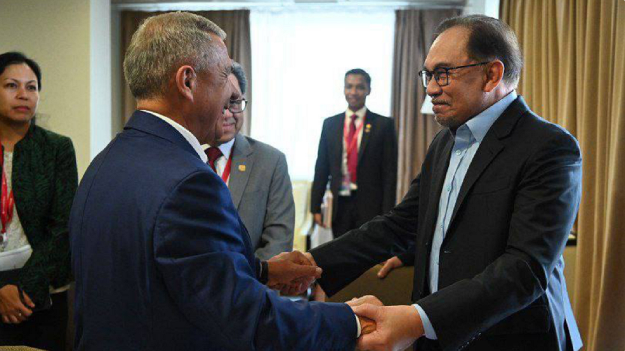 Минниханов принял участие в рабочем ужине Путина и премьер-министра Малайзии